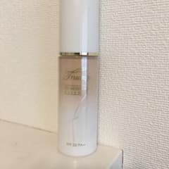 残1/2強　トゥルーアンジェUVモイスチュア　エッセンス　美容液ファンデのサムネイル