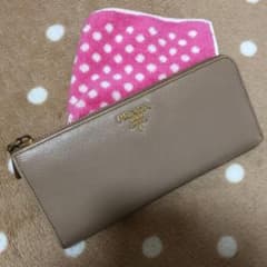 PRADA L字型 サフィアーノ 長財布 ベージュピンク  チプリア…？のサムネイル