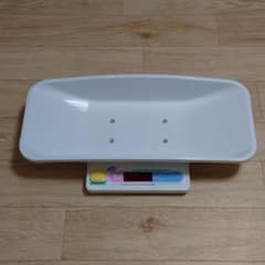 くまっこ　デジタルベビースケール　905 体重計　赤ちゃん　新生児のサムネイル