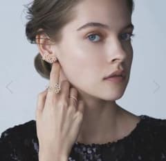 アーカー K18YG カシオペア トロワエトワール ピアス ダイヤモンド