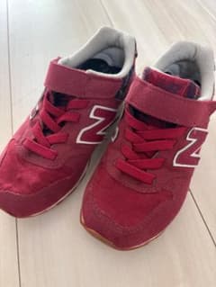 New Balance スニーカーのサムネイル