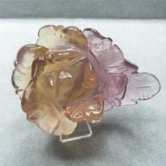 5-99【新品】黄色、ピンク系のキャンディーフローライト 薔薇の