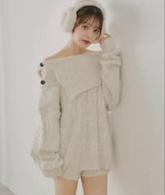 chico 【セットアップ対応】ケーブルニット+スヌードセット アイボリーのサムネイル