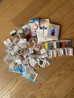 ビーズ材料色々まとめ売りのサムネイル