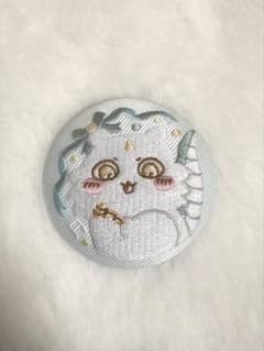 ちいかわ あのこ 刺繍缶バッジビスケット2のサムネイル