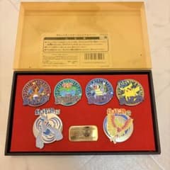 ポケットモンスター ミレニアムバッジ 2000年記念 ピンズセット - メルカリ
