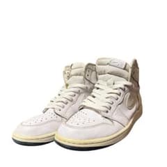 Nike Air Jordan 1 ホワイトハイカットスニーカーのサムネイル