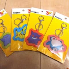 ポケモン 30周年 アクキー4種セットスリコのサムネイル