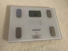 Omron 体脂肪計　体重計　hbf-216のサムネイル