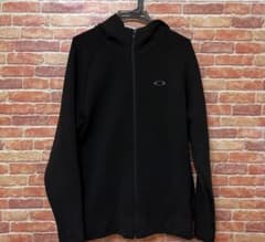 け*ん様 OAKLEY オークリー パーカー ジップアップのサムネイル