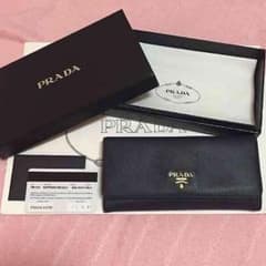 aaa24youさん取り置き。正規品 PRADA限定色 長財布☆のサムネイル