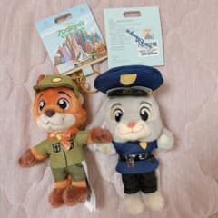 Disneyズートピア ニック&ジュディ キーホルダー上海ディズニー - メルカリ