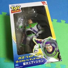 バズ フィギュアのサムネイル