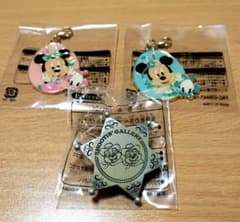 【ディズニーランド 非売品】 シューティング・ギャラリー＆チャームセットのサムネイル