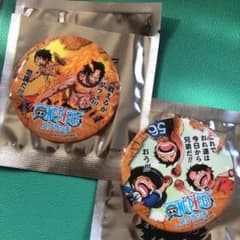 ワンピース スクラッチ 缶バッジ 非売品のサムネイル
