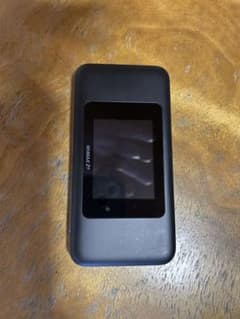 UQ WiMAX 2+ モバイルルーター W06のサムネイル