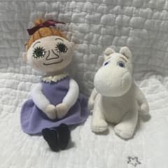 【最終値下げ】ムーミン ミムラねえさん　ぬいぐるみ 2体セットのサムネイル