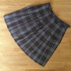 女子学生服(スカート)ブラックチェック①のサムネイル