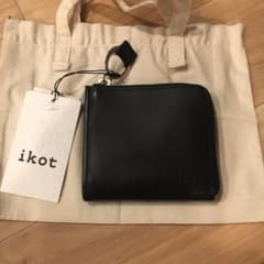 イコットL型二つ折り財布　　最終価格のサムネイル