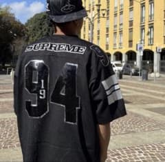 新品 supreme 25FW Sequin Football Jersey黒S - メルカリ