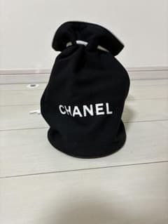 CHANEL 巾着型バッグ 黒のサムネイル