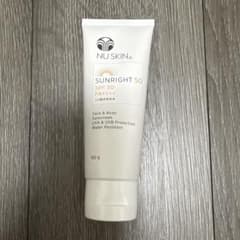 ニュースキン サンライト 50 SPF 50 PA++++【使用期限26年6月】のサムネイル