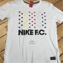 ナイキTシャツのサムネイル