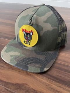 Supreme 迷彩 トラッカーキャップ - メルカリ