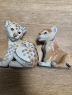 希少 ロモノーソフ 陶器製ヒョウと子ライオンフィギュアセット - メルカリ