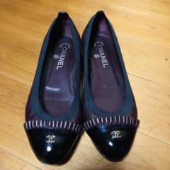 2度のみ使用超美品☆シャネルバレエシューズ38【裏貼り済み.専用箱.保存袋付】のサムネイル