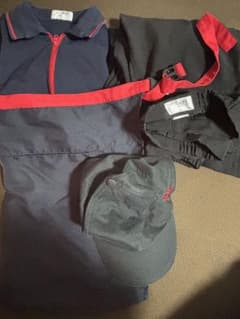 ケンタッキー制服のサムネイル