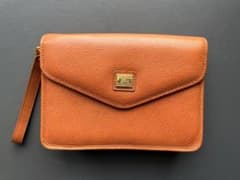 BURBERRY バーバリー　クラッチバッグのサムネイル
