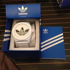 adidas 時計 白黒 箱ありのサムネイル