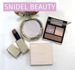 【美品】スナイデルビューティ３点セット(アイシャドウ、フェイスパウダー、リップ)のサムネイル
