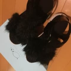 cry. 厚底ファーサンダル スポサンのサムネイル