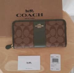 かけさん専用　COACH　コーチ　長財布　新色　カーキのサムネイル