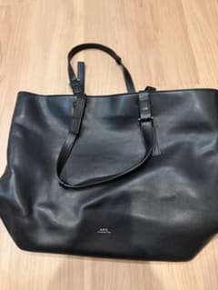 b*1様 A.P.C. アーペーセー レザートート ブラック 美品 - メルカリ