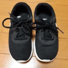 NIKEスニーカーのサムネイル