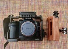 極美品SONY α7RⅢ SmallRigギア多数 極美品SONY α7RⅢ SmallRigギア多数 - メルカリ