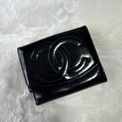CHANEL ブラック 二つ折り財布のサムネイル