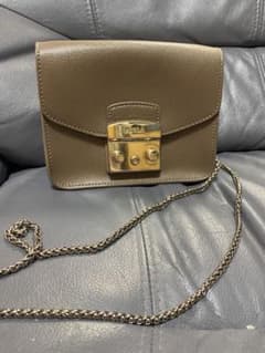 フルラ　グレージュ　メトロポリタンのサムネイル