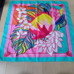 Suzanne Tamaki HAWAI'I スカーフ バンダナのサムネイル
