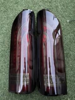 200系ハイエース　テールランプ　ヘリオス　LEDビームのサムネイル