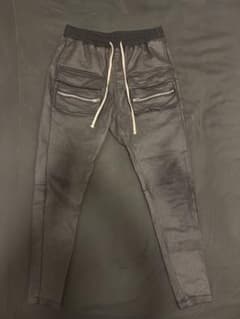【破格出品】Dank Schön スキニーフィットパンツ 破格出品】Dank Schön スキニーフィットパンツ - メルカリ