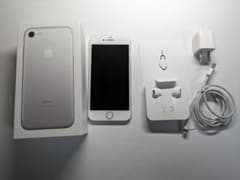 iPhone 7 Silver 256 GB docomoのサムネイル