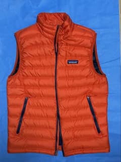 Patagonia パタゴニア ダウンベスト オレンジのサムネイル