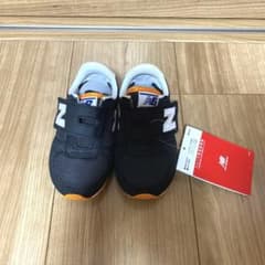 新品 ニューバランス 13.5cm 靴 スニーカーのサムネイル