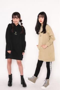 ZIDDY♡トゥイーティー刺繍フード付きワンピースのサムネイル