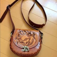 ショルダーバッグのサムネイル