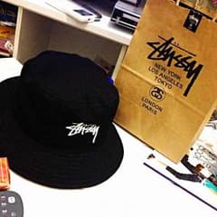 stussy バケットハットのサムネイル
